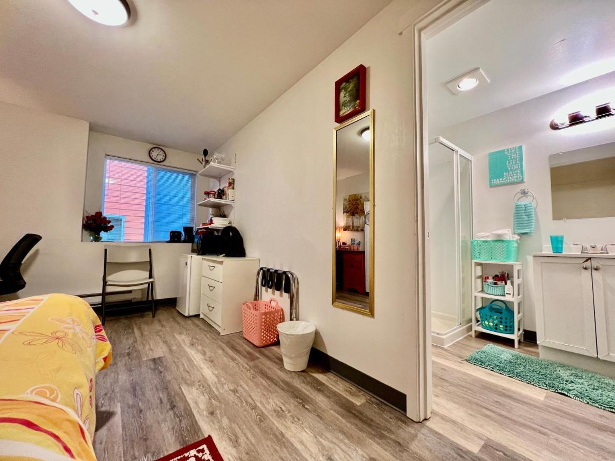 Micro Studio Apartment 10 Minutes Walk To University Of Washington Seattle Exterior photo